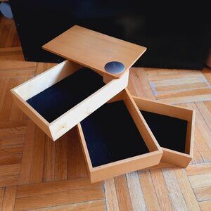 3-tier rotable wood jewelry storage tower